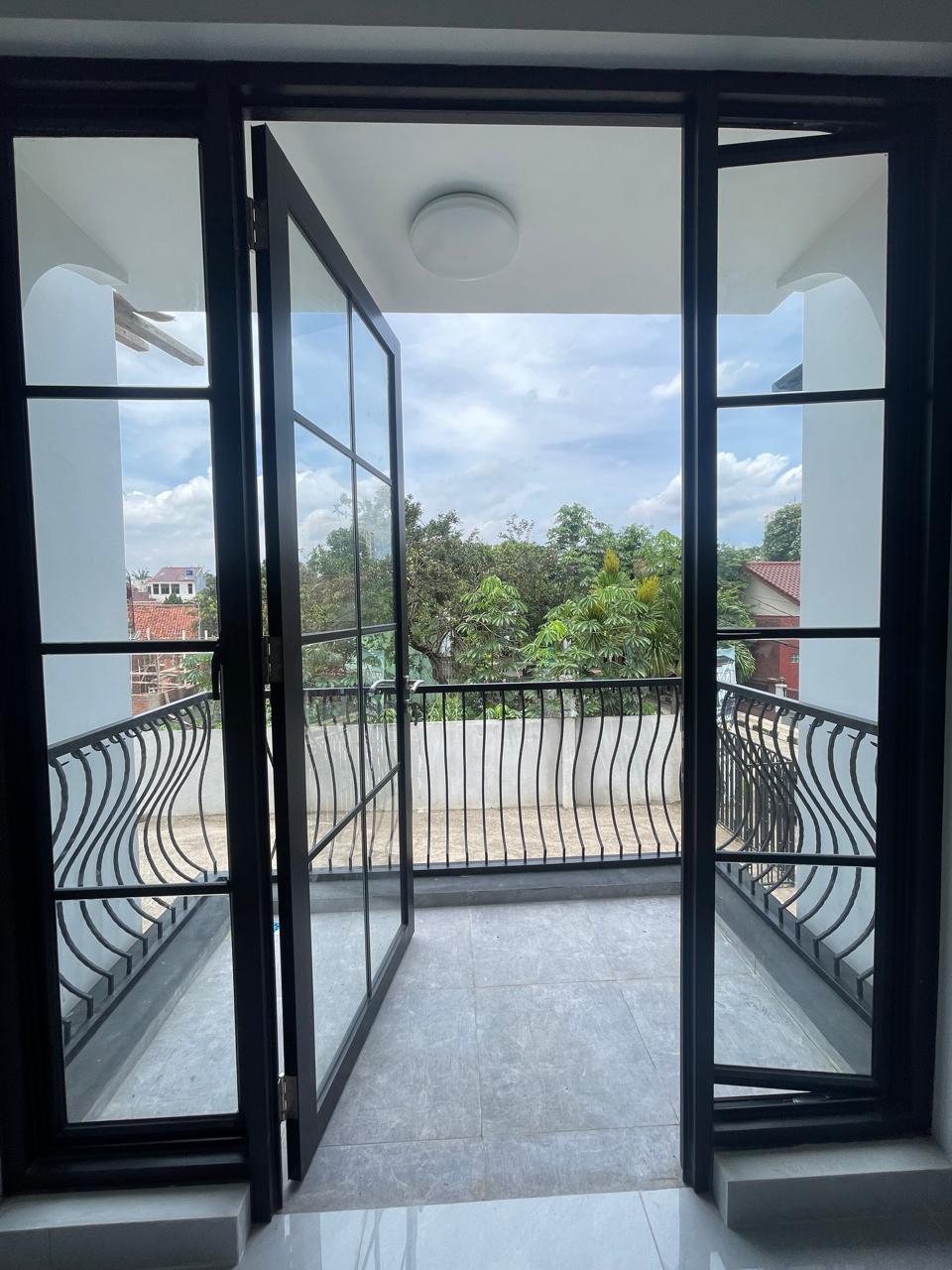 24D0057C-0A0F-40BA-8E42-6E3F2C9B6BB3