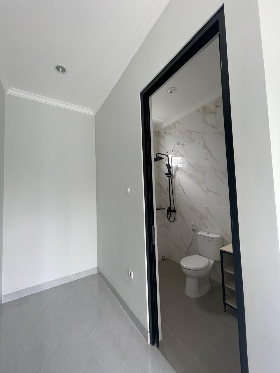 5DACAE2F-E915-48B5-A48E-EEF7786DFCB9